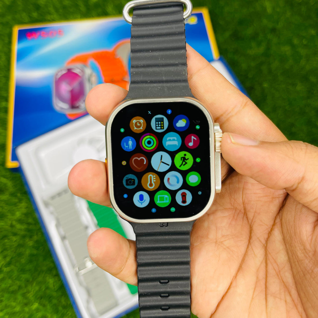 WS 05 Ultra 2 Smartwatch with 7 straps & cover