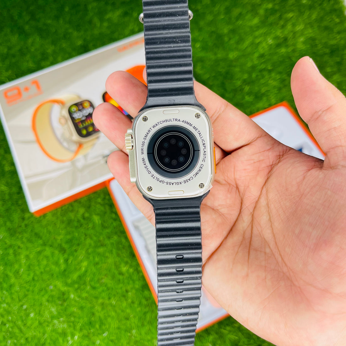 Z20 Ultra Smartwatch with 7 straps